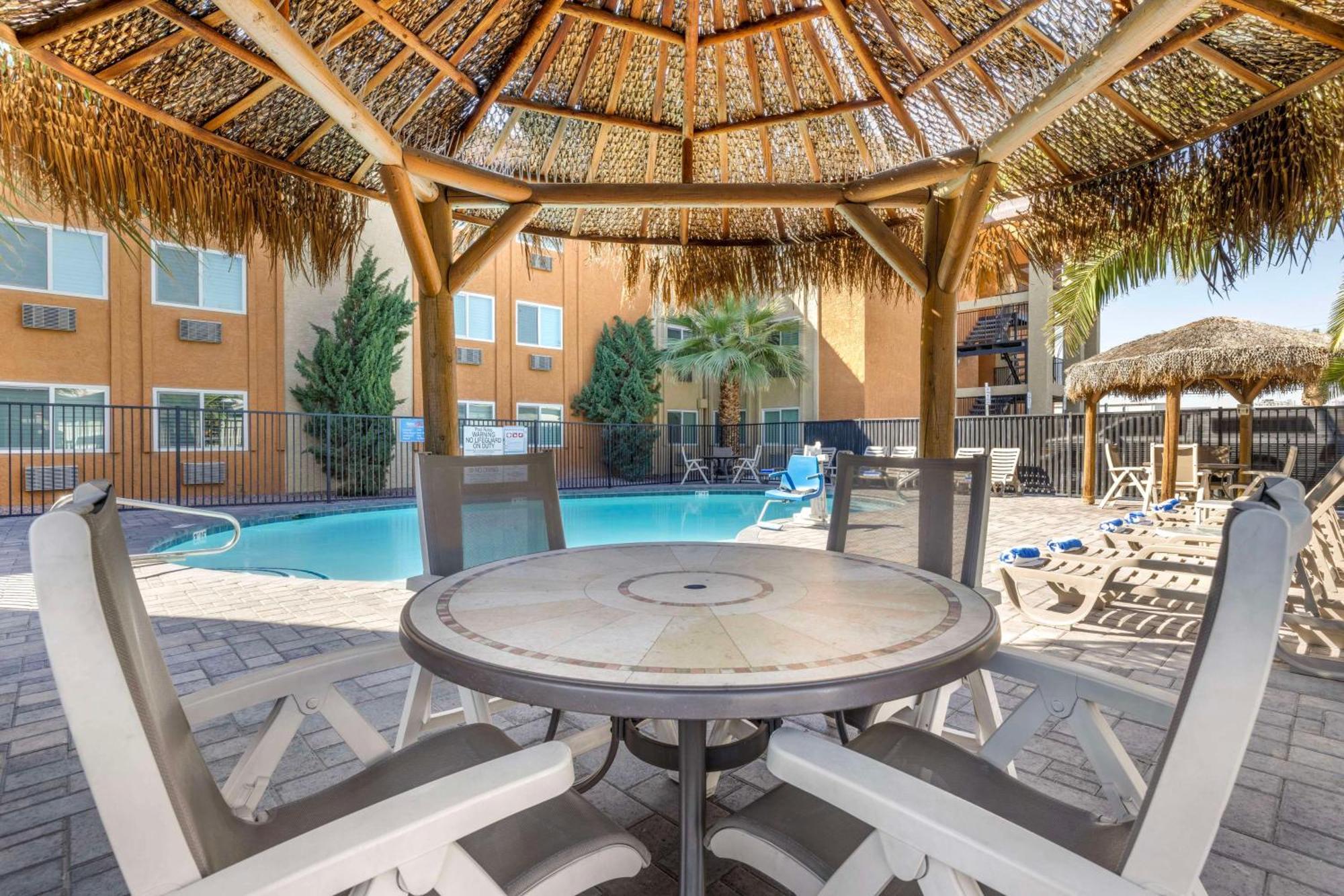 Best Western Mccarran Inn Las Vegas Buitenkant foto