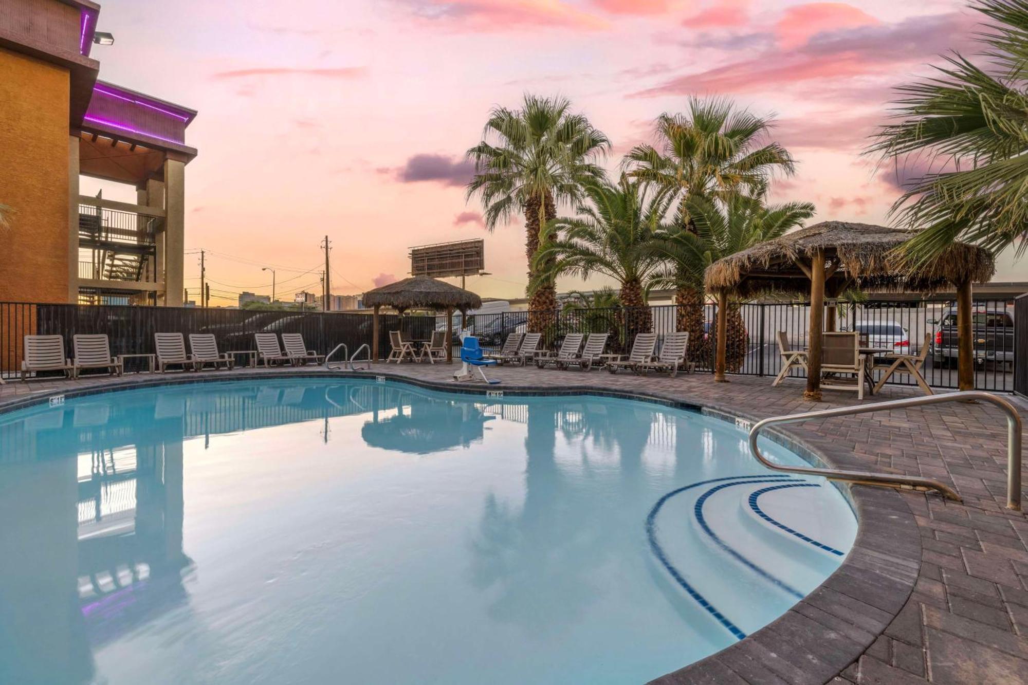 Best Western Mccarran Inn Las Vegas Buitenkant foto