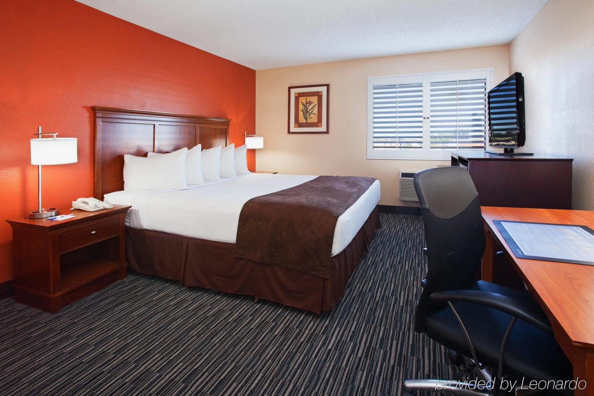 Best Western Mccarran Inn Las Vegas Buitenkant foto